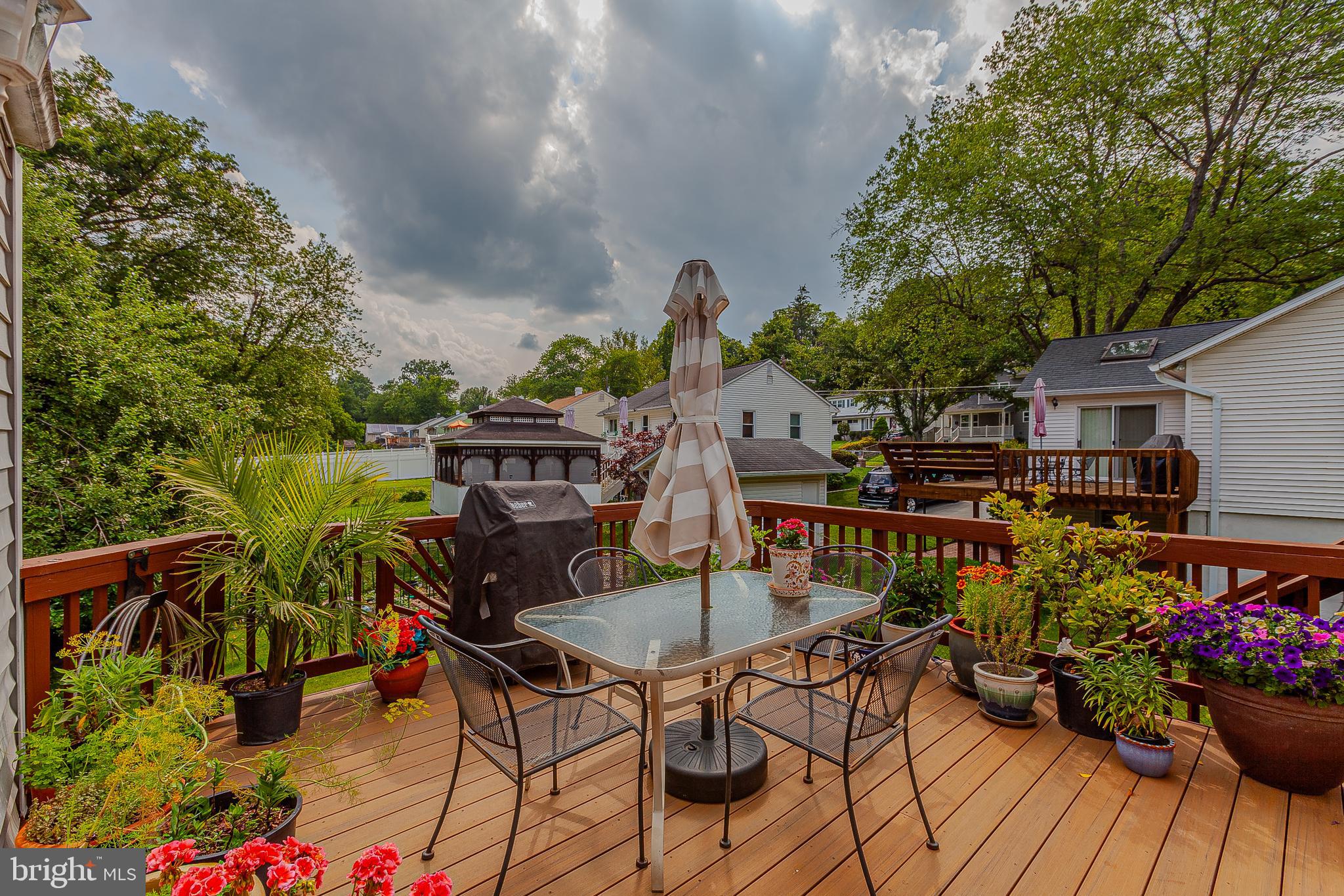 ROCKCREST - Residential