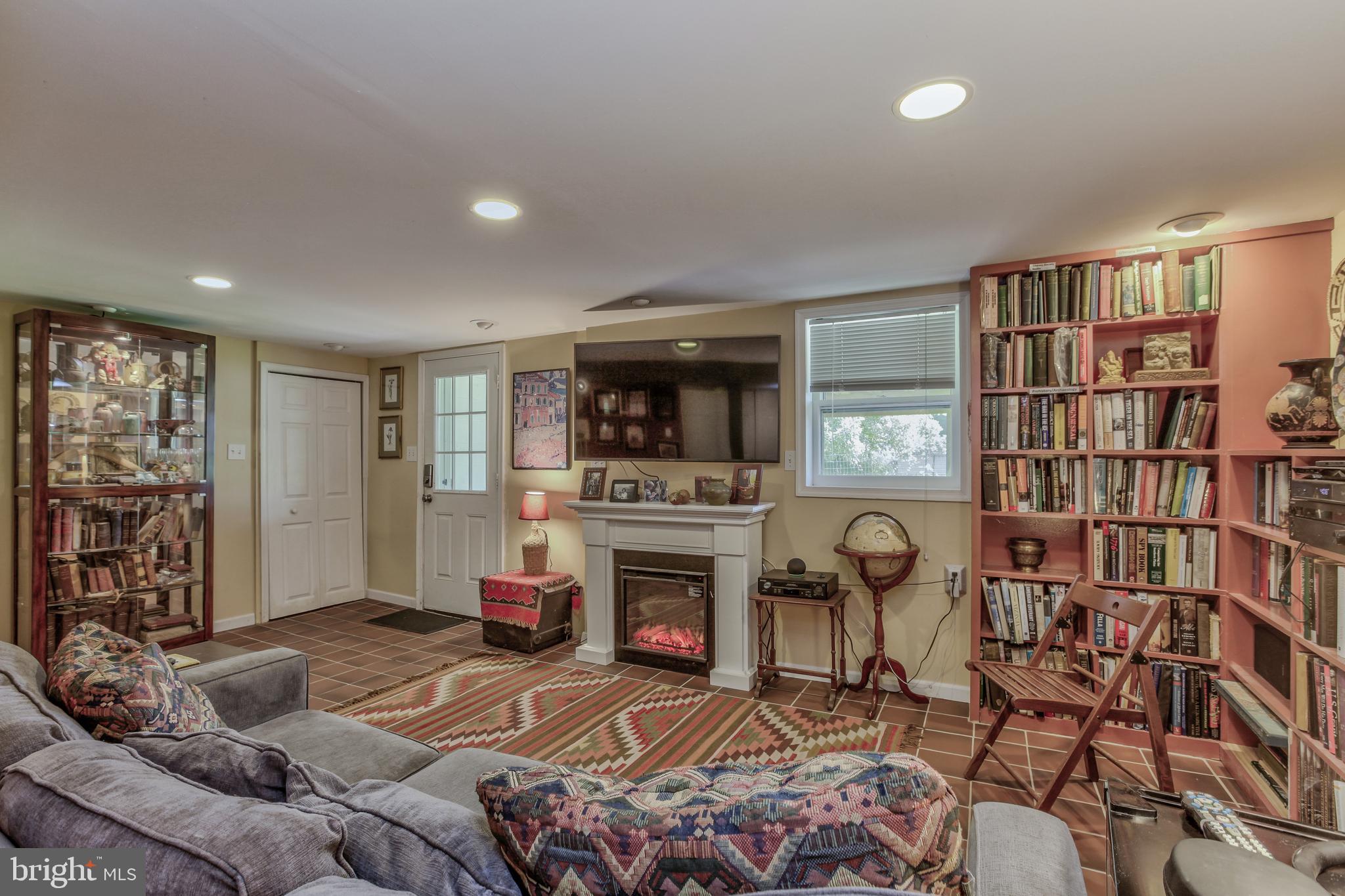 ROCKCREST - Residential