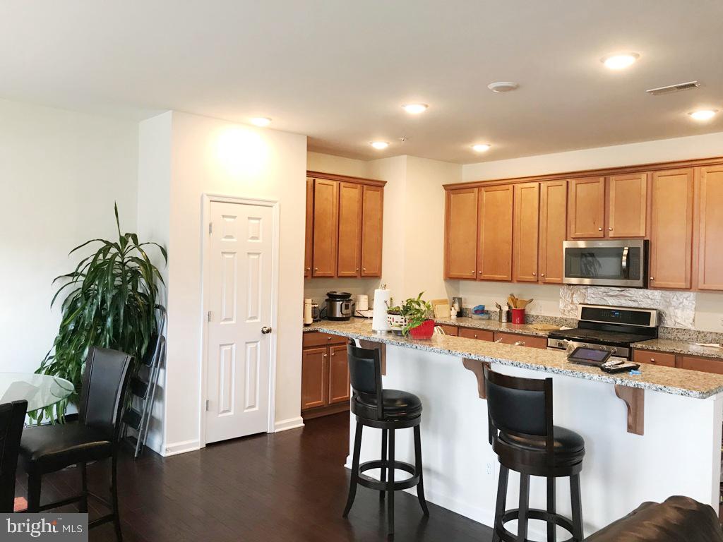203 HANOVER COURT