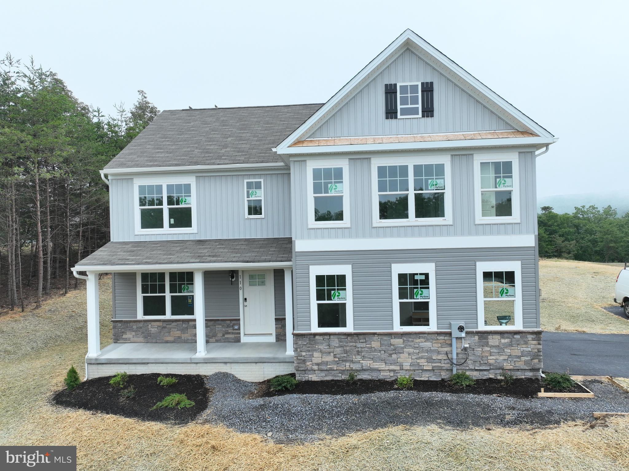 SOUTH HILLS - Residential