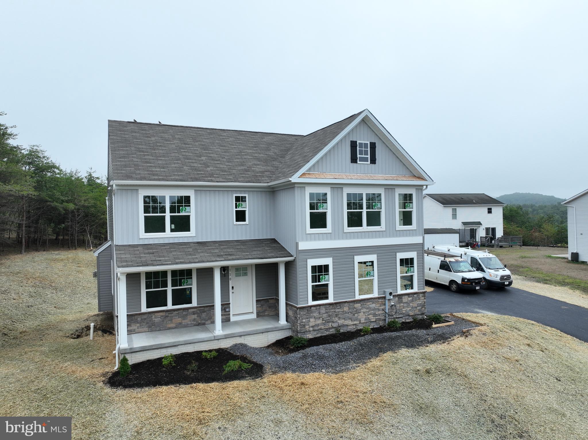 SOUTH HILLS - Residential