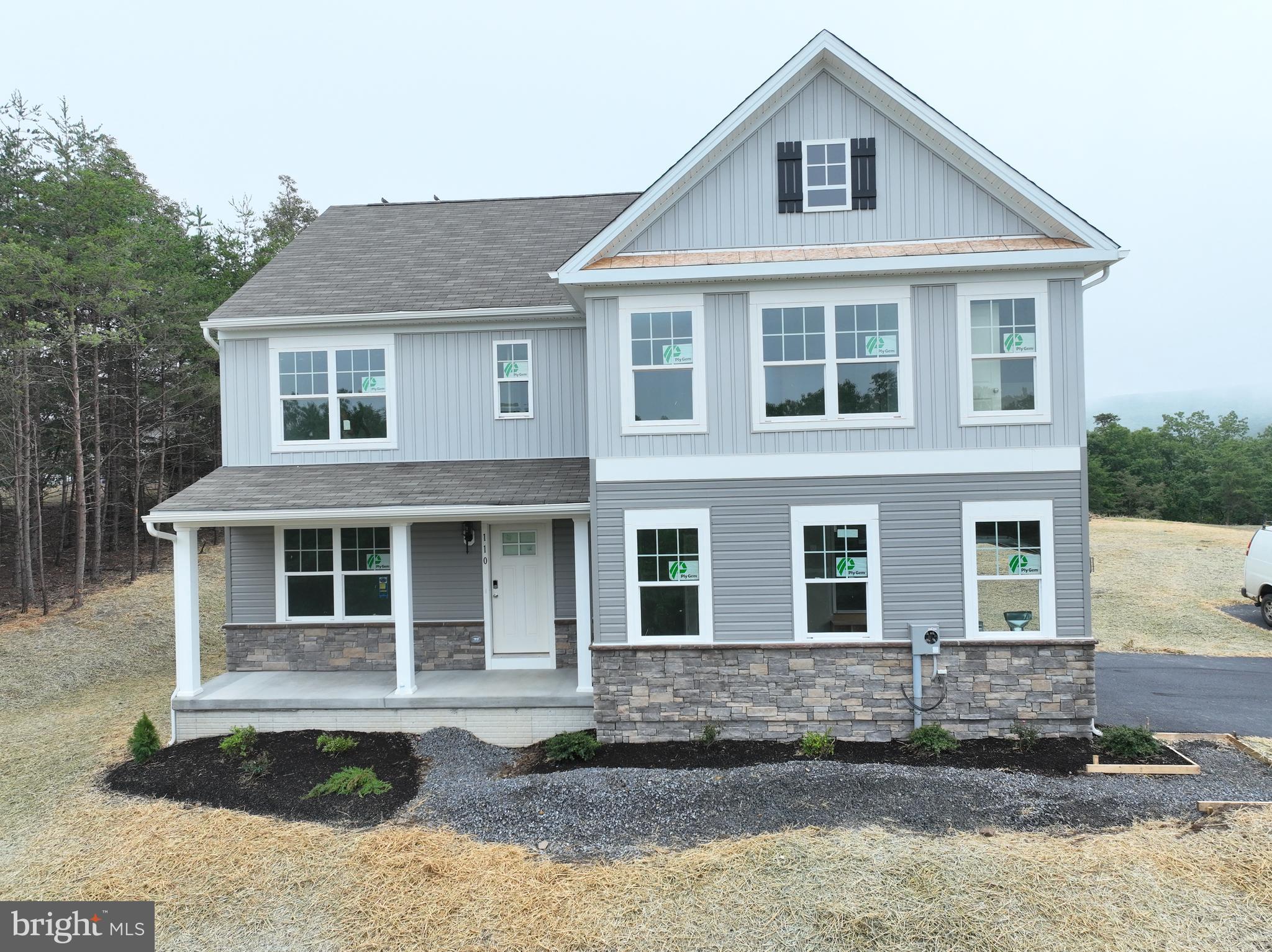 SOUTH HILLS - Residential