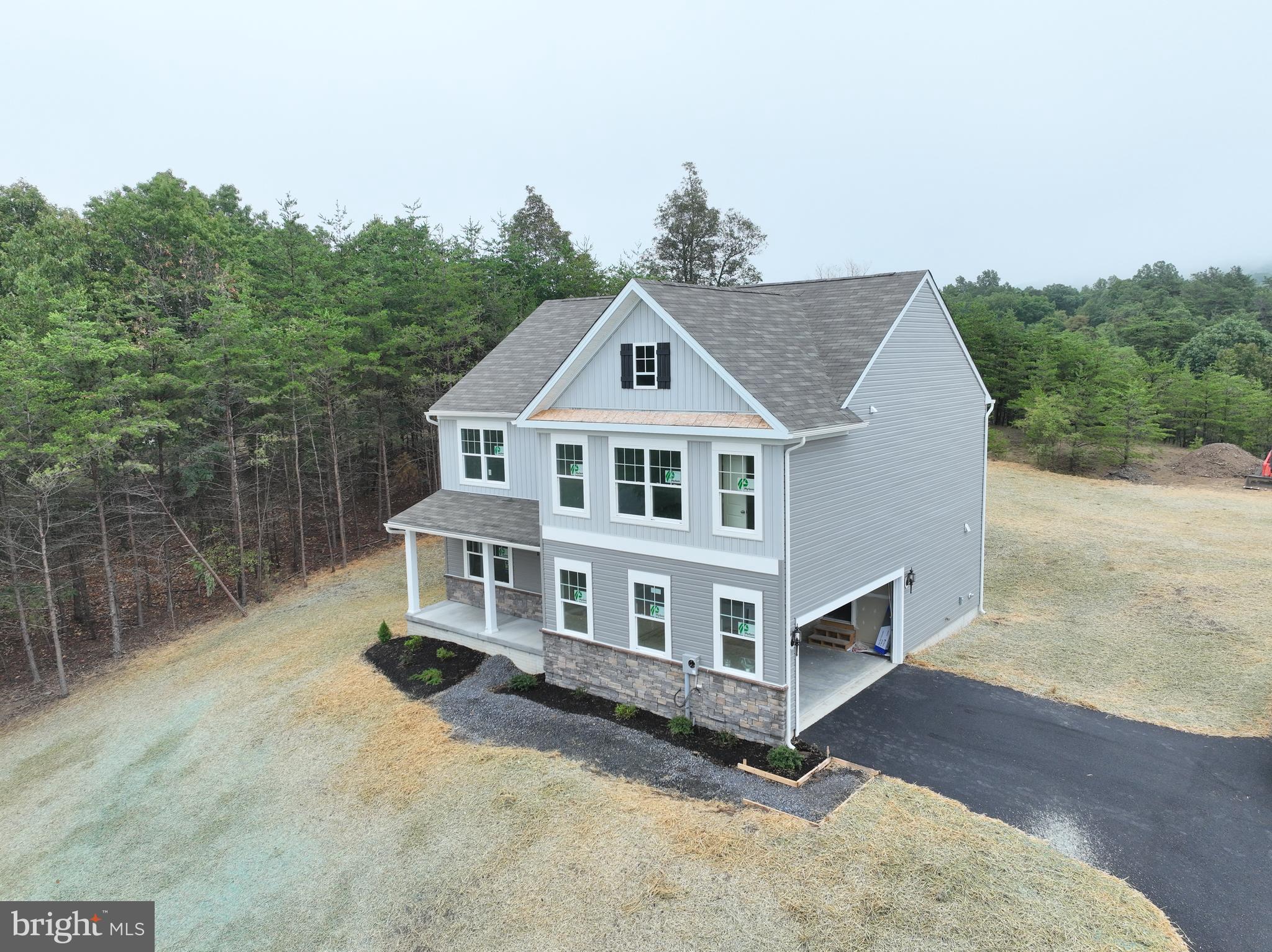 SOUTH HILLS - Residential