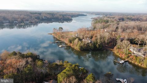 22F-1-1 OAK POINT DRIVE LANCASTER VA 22503