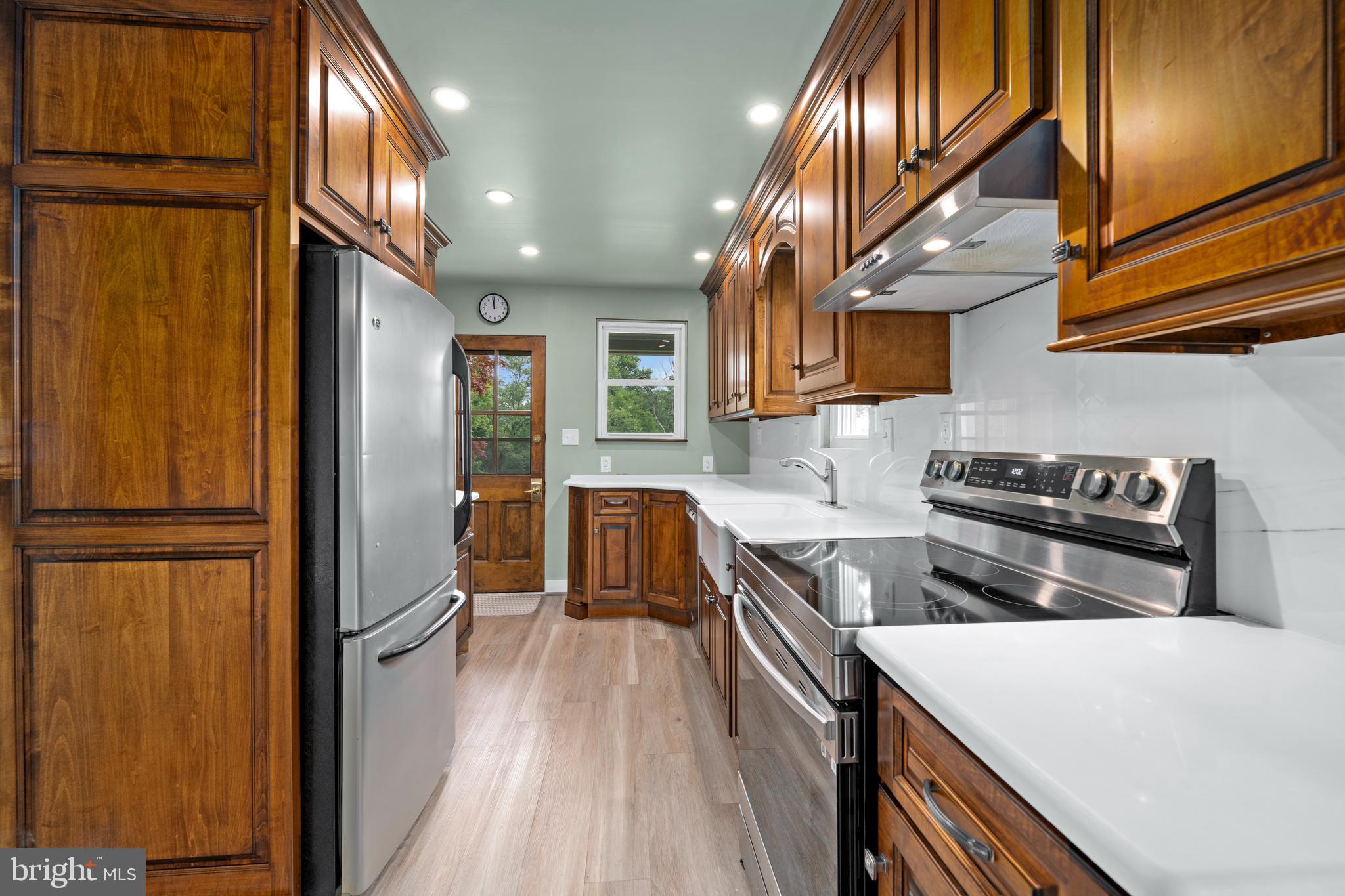 WHITE MARSH - Residential