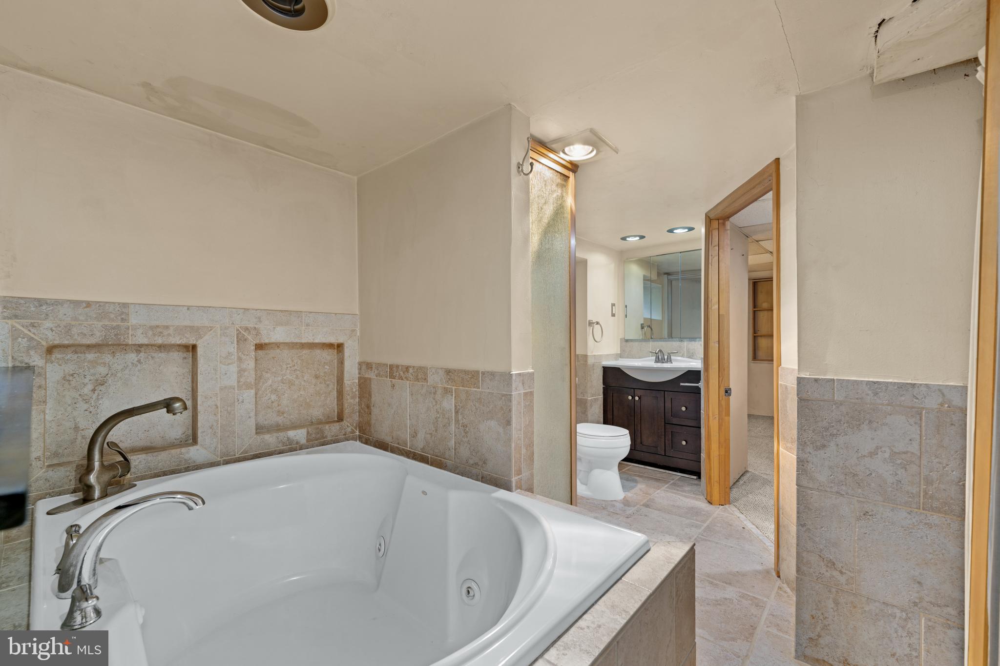 WHITE MARSH - Residential