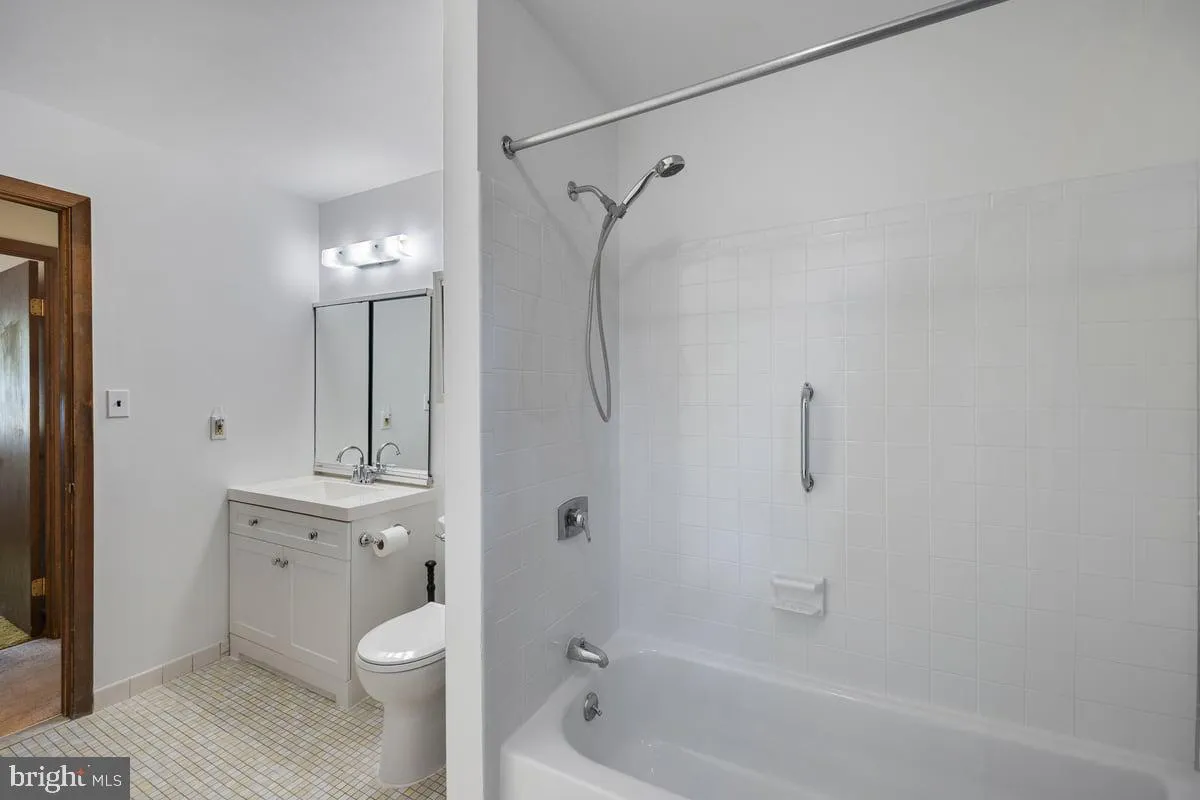 Atco, New Jersey 08004, United States, 3 Bedrooms Bedrooms, ,1 BathroomBathrooms,Residential,Coming Soon,213078