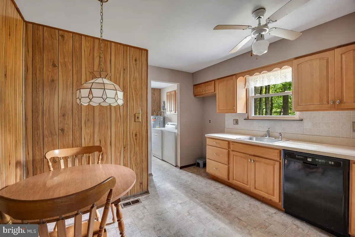 Atco, New Jersey 08004, United States, 3 Bedrooms Bedrooms, ,1 BathroomBathrooms,Residential,Coming Soon,213078