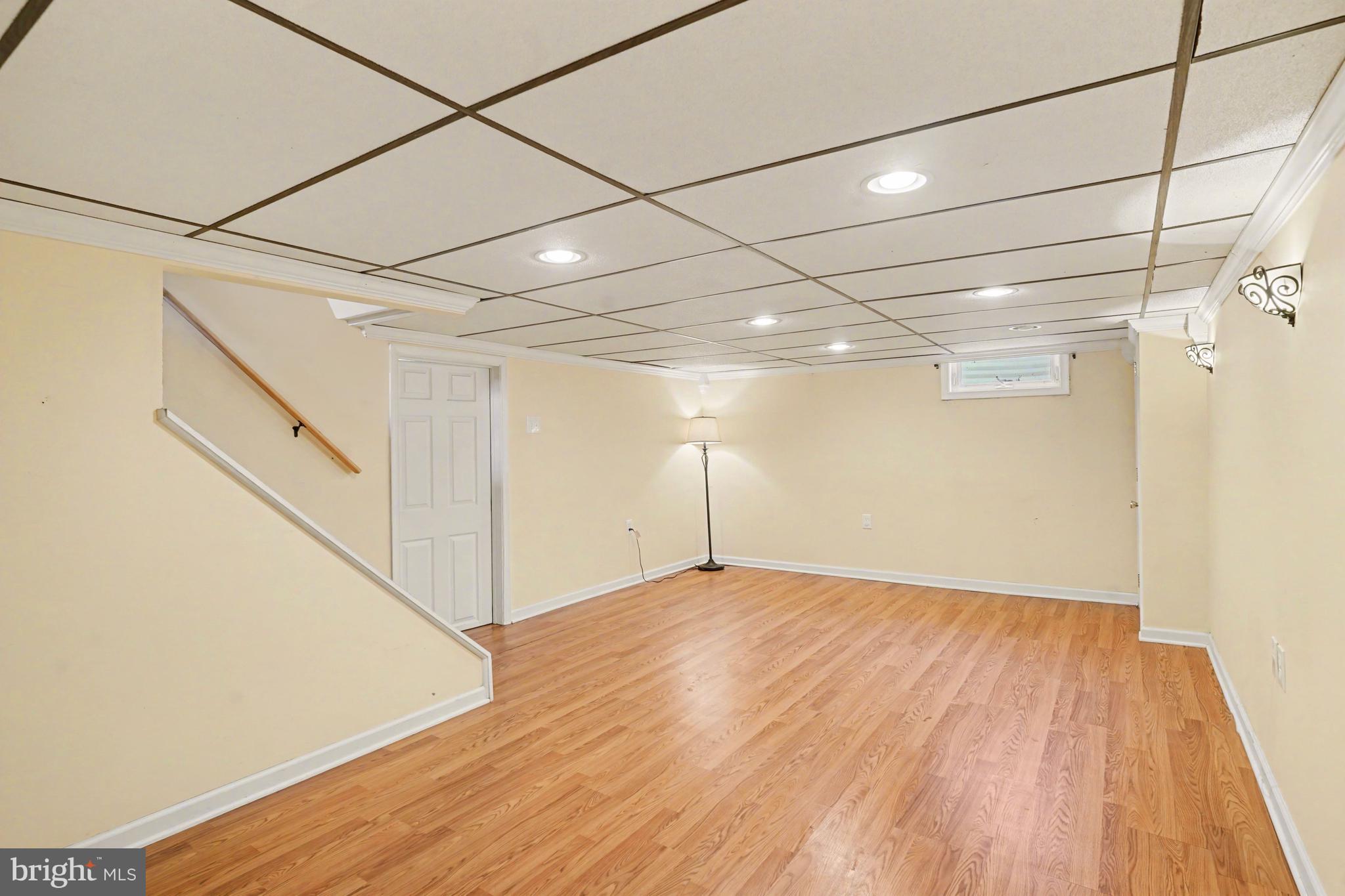 SPRING MOUNT - Residential