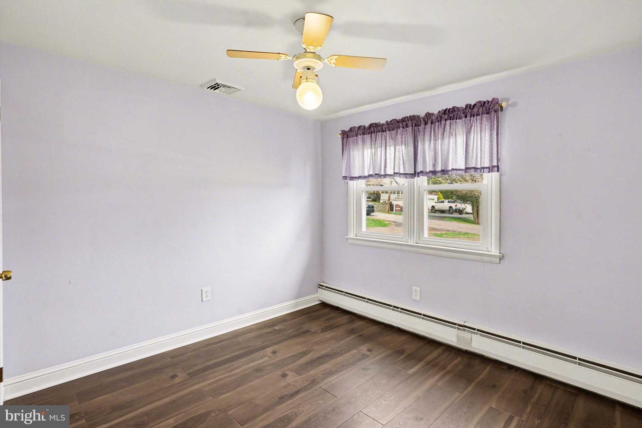 SPRING MOUNT - Residential