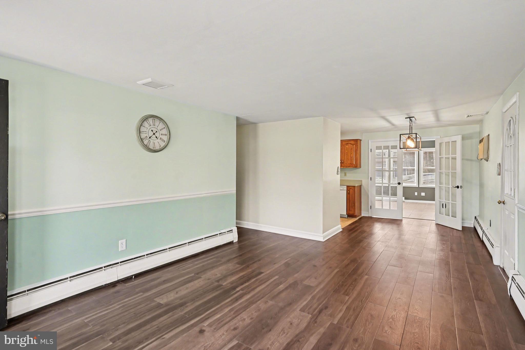 SPRING MOUNT - Residential