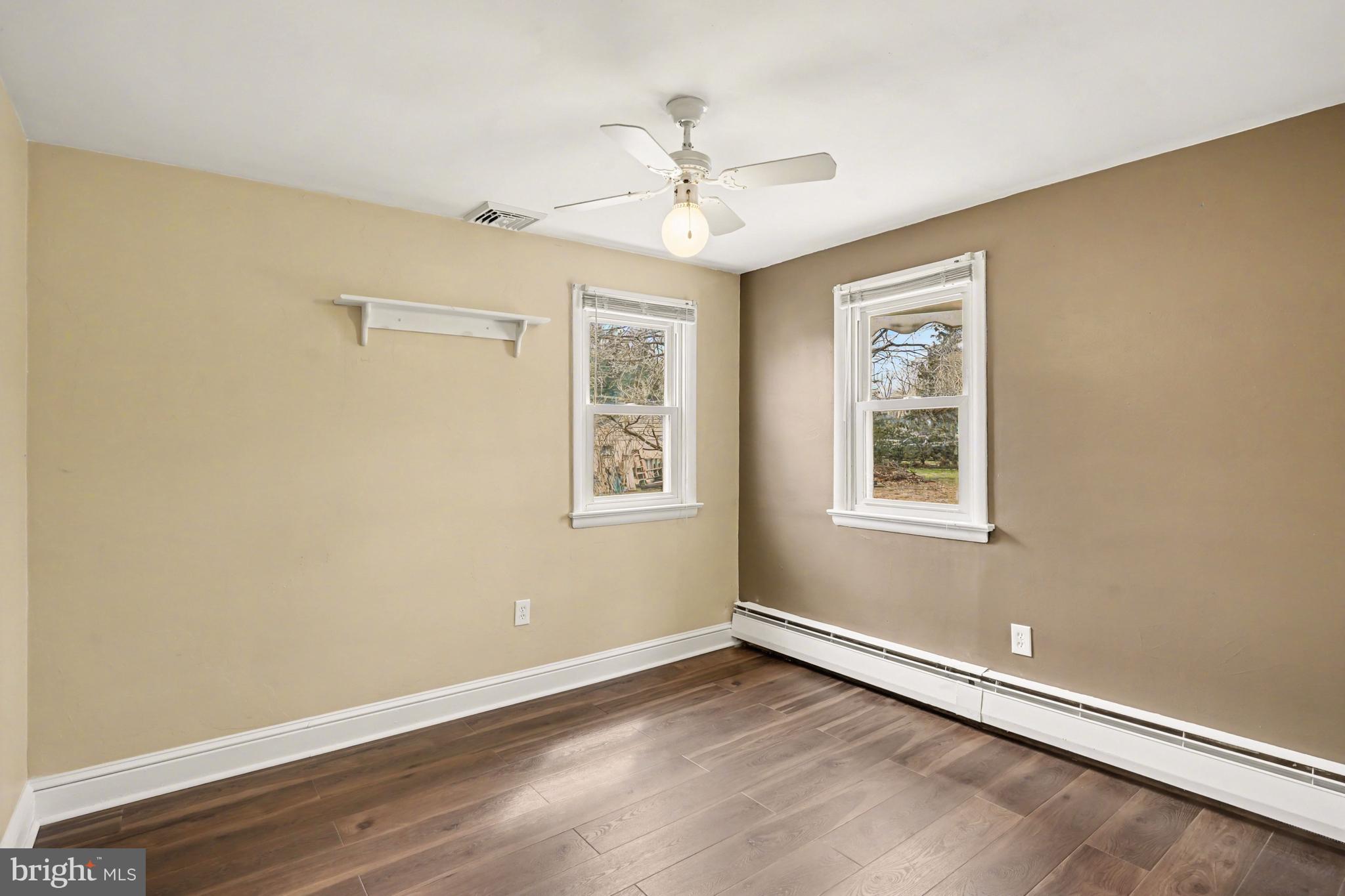 SPRING MOUNT - Residential