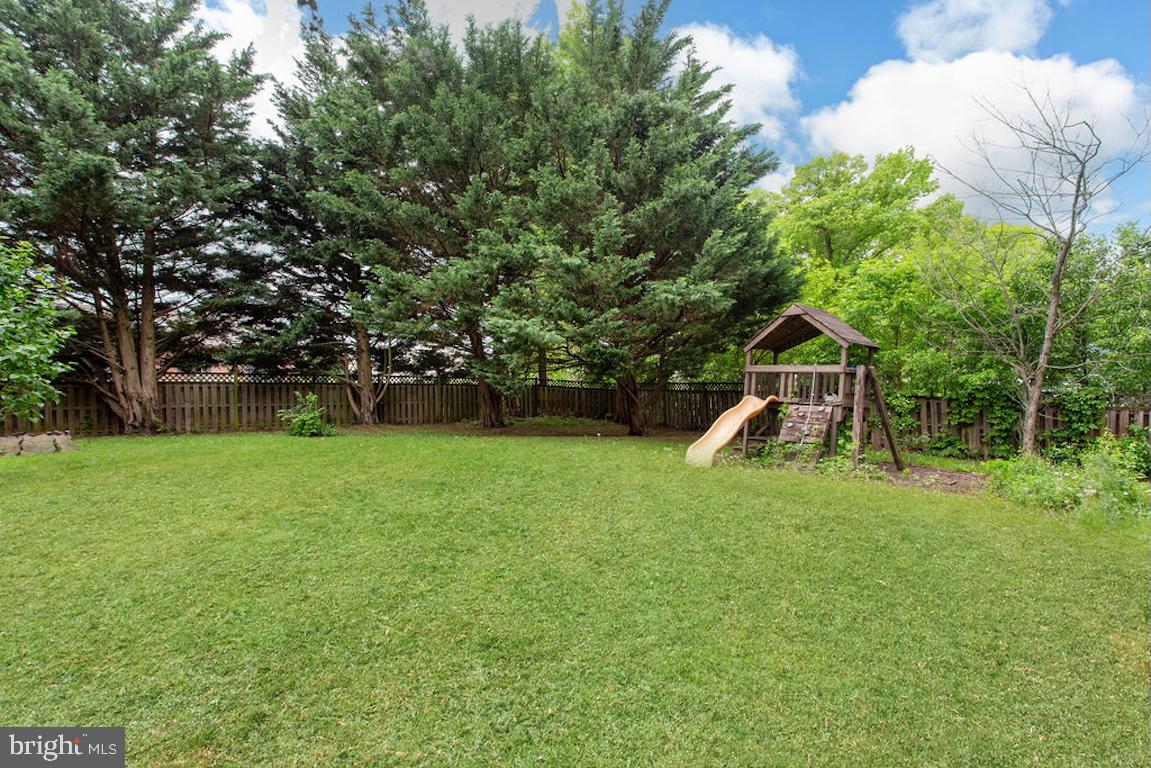 HOLLYWOOD ESTATES - Residential