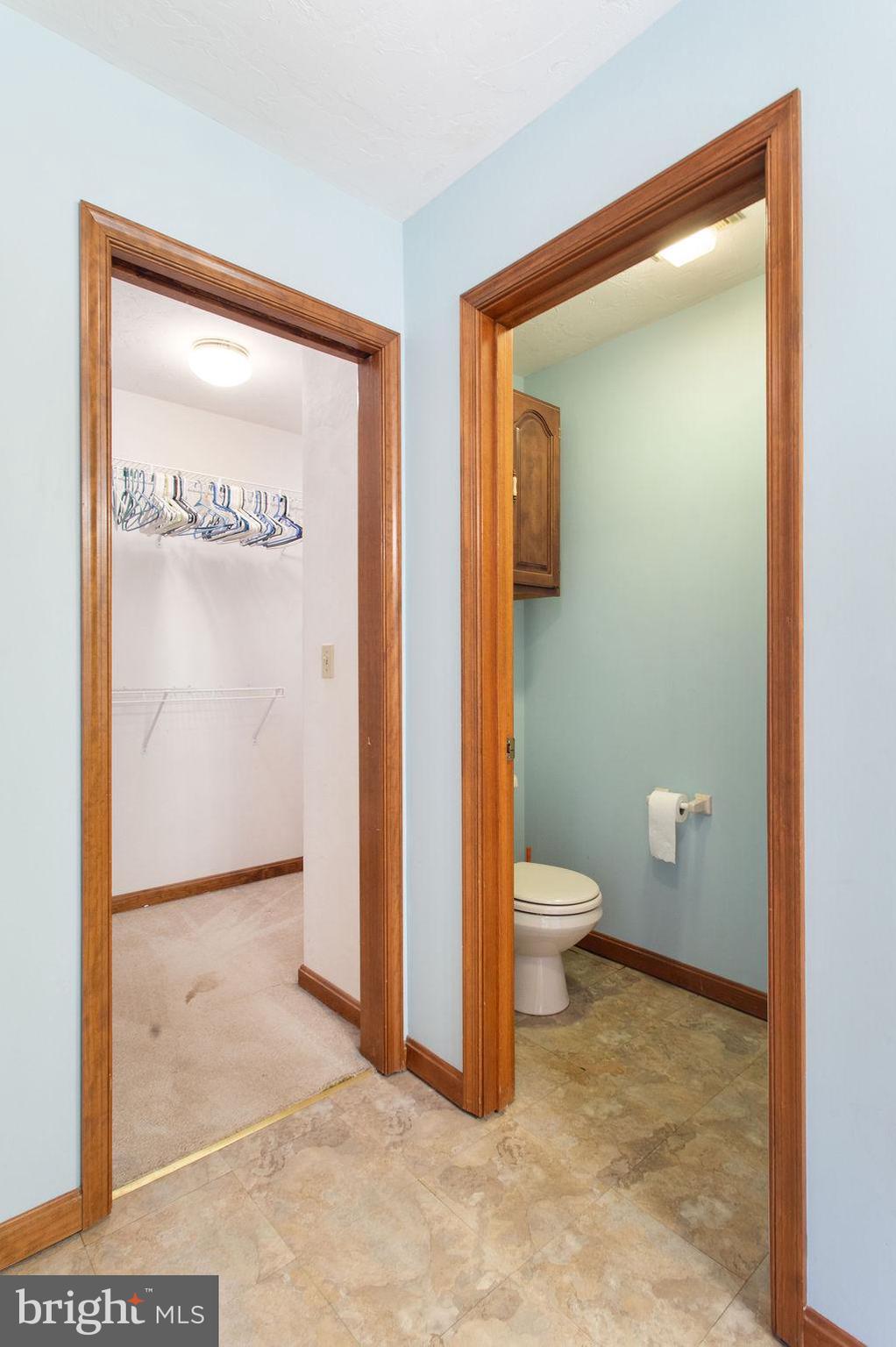 HOLLYWOOD ESTATES - Residential