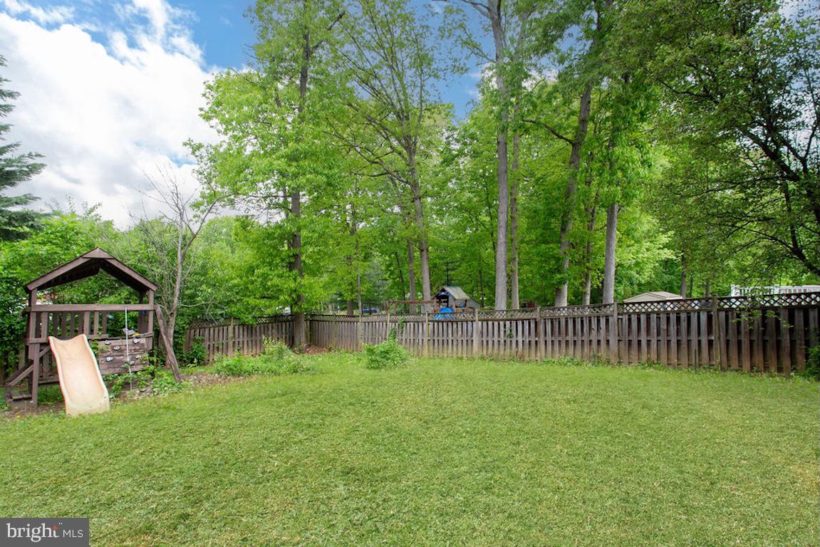 HOLLYWOOD ESTATES - Residential