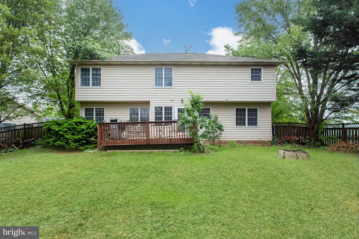 HOLLYWOOD ESTATES - Residential