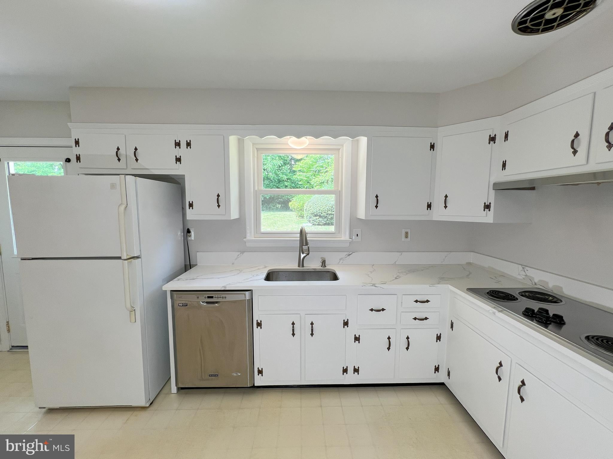 10001 WOODHILL ROAD