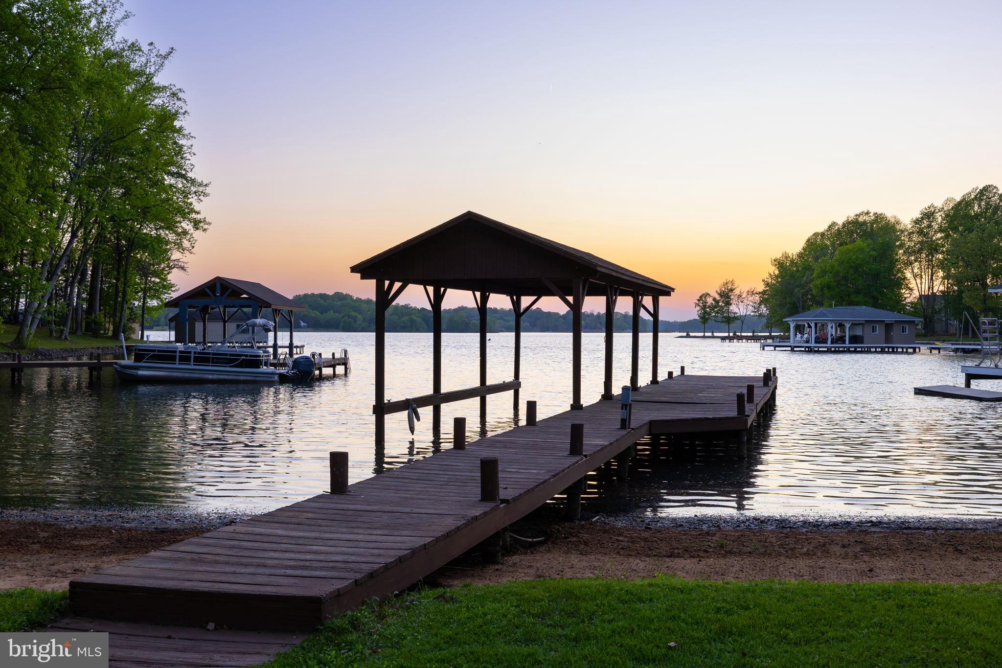 BOTH WATERS ESTATES - Residential