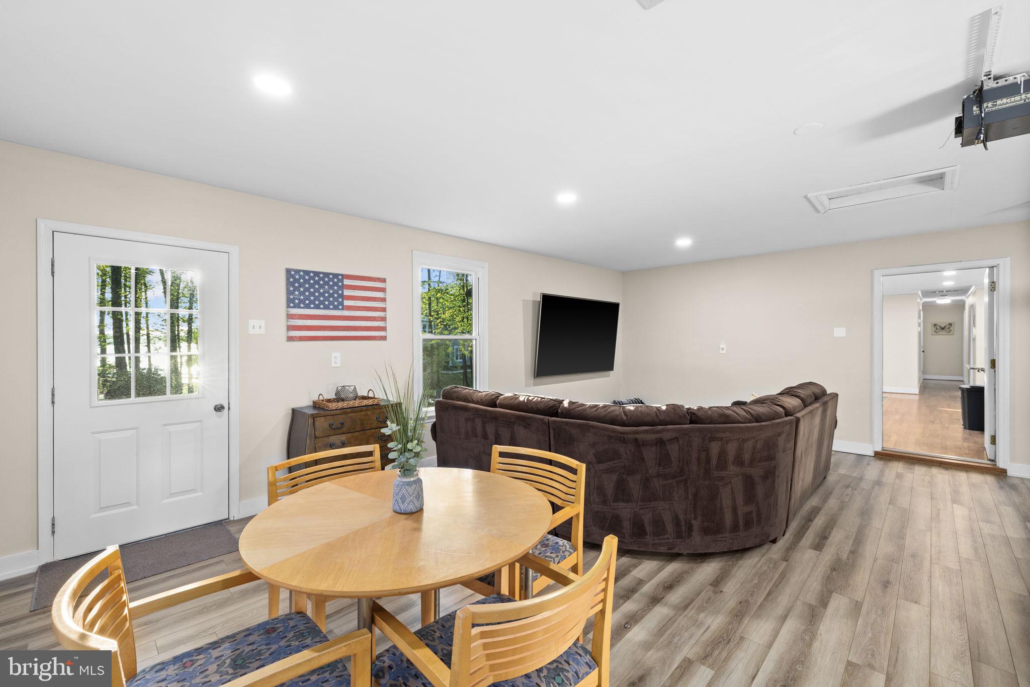 BOTH WATERS ESTATES - Residential