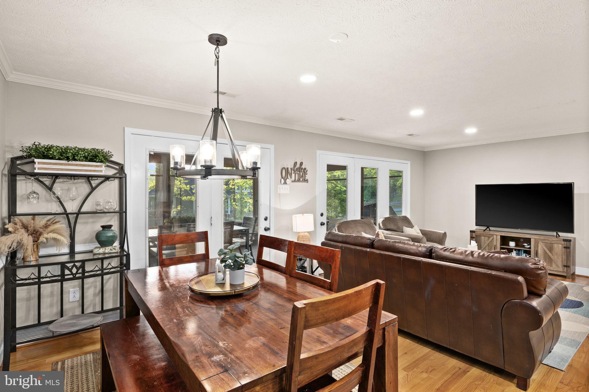 BOTH WATERS ESTATES - Residential