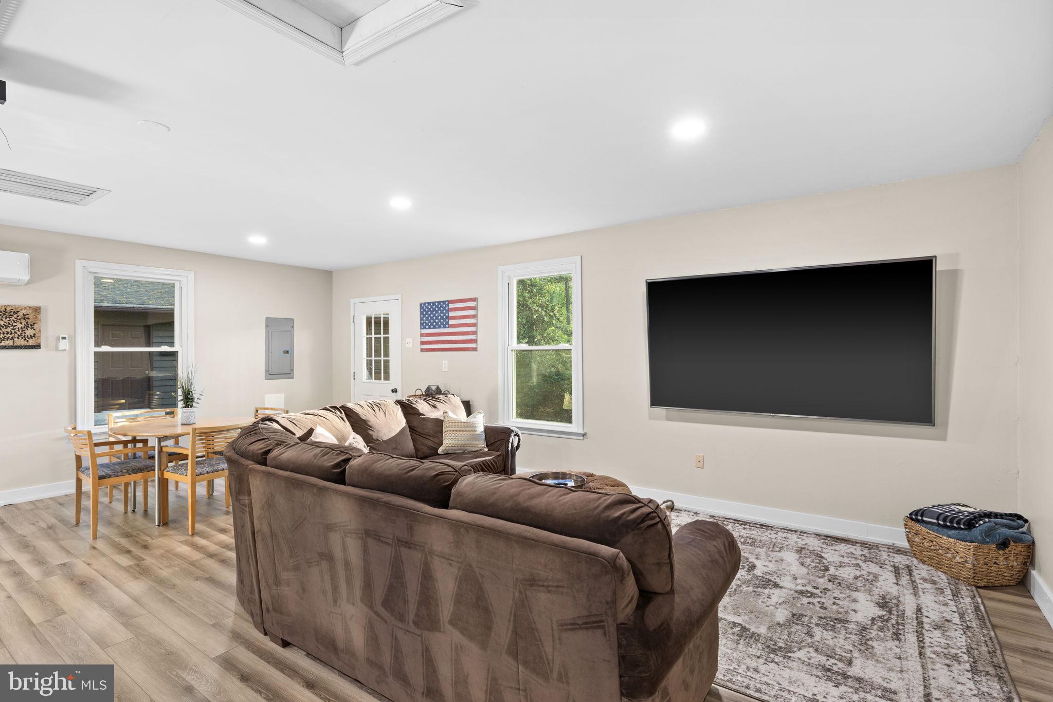 BOTH WATERS ESTATES - Residential