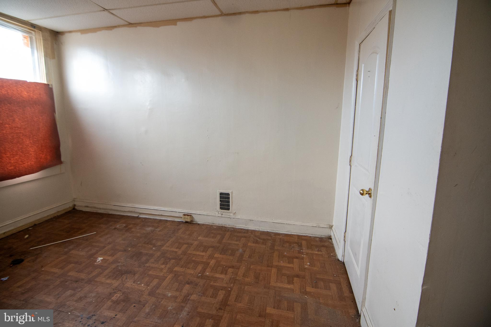 SHIPLEY HILL - Residential