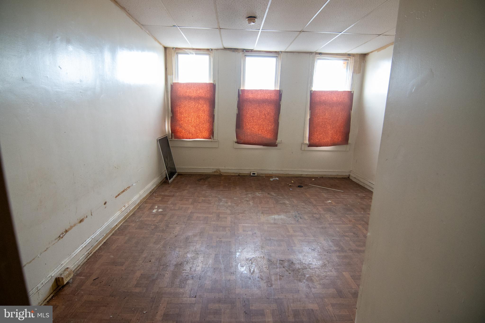 SHIPLEY HILL - Residential