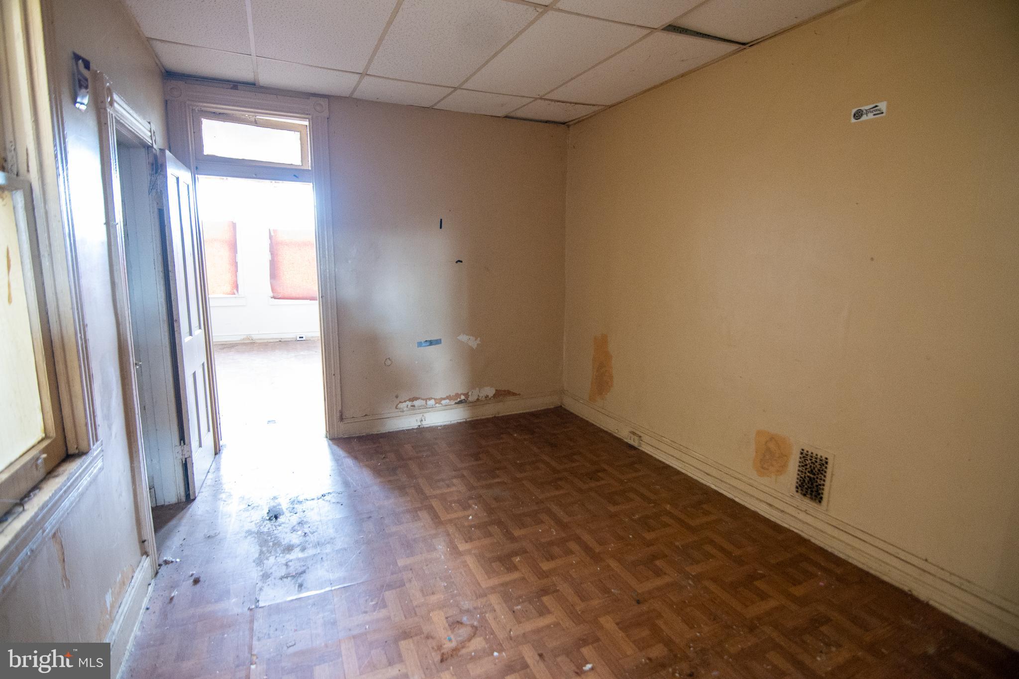 SHIPLEY HILL - Residential