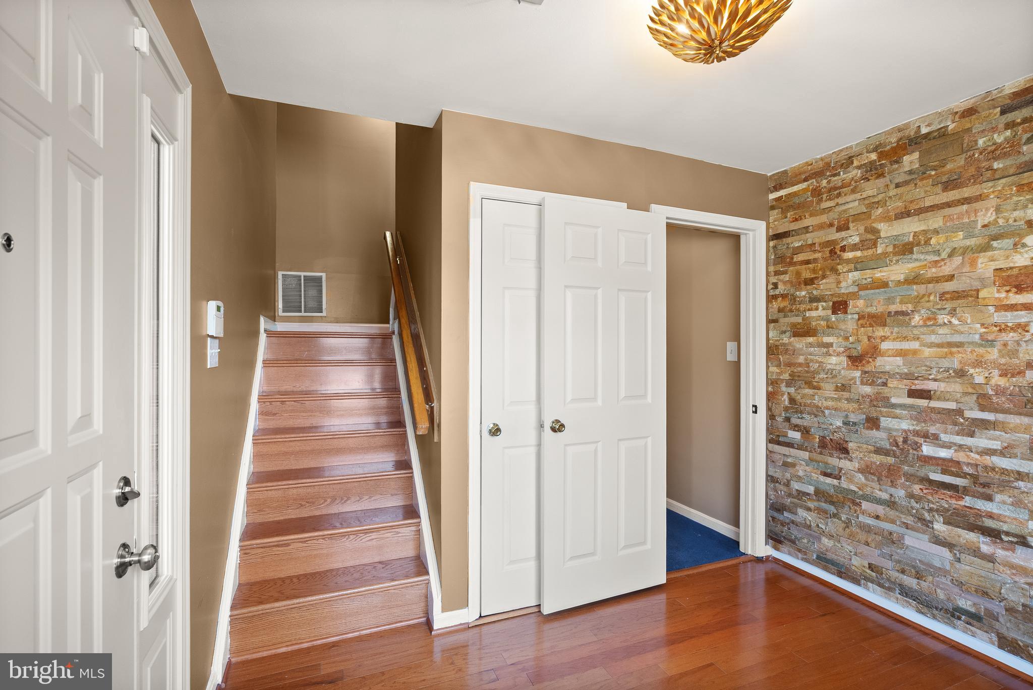 CLINTON DALE TOWNHOUSES - Residential