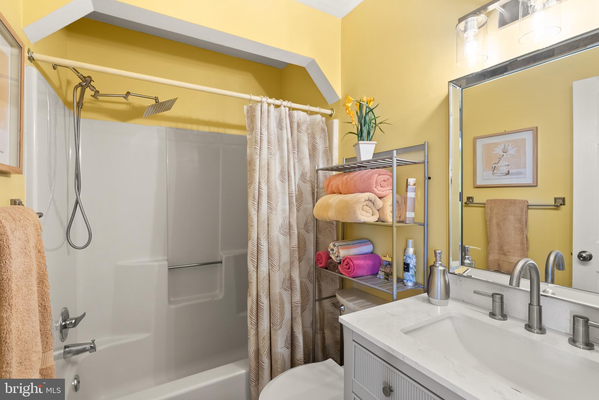 CLINTON DALE TOWNHOUSES - Residential