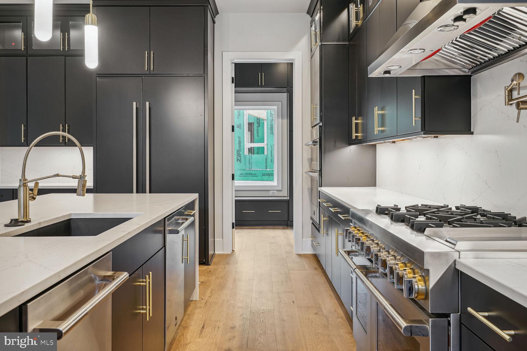 AMALYN - Residential