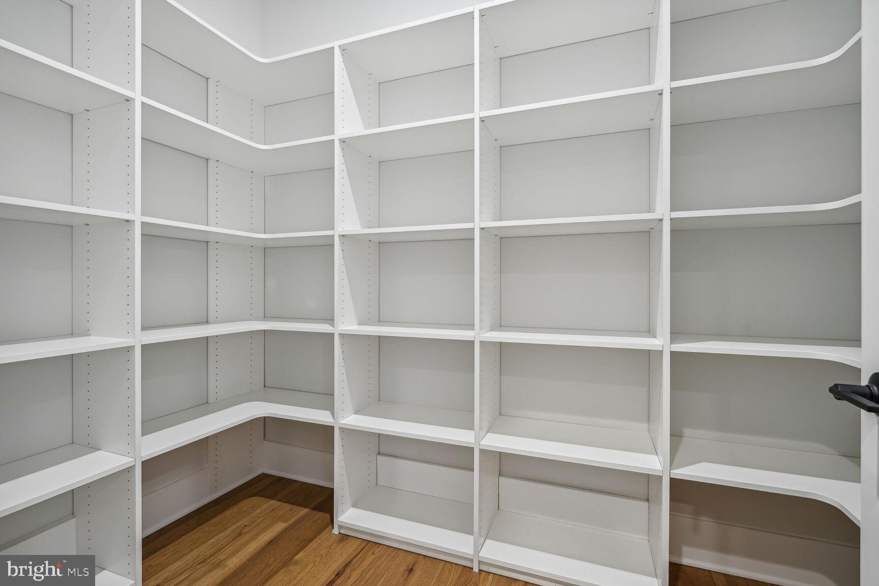 AMALYN - Residential