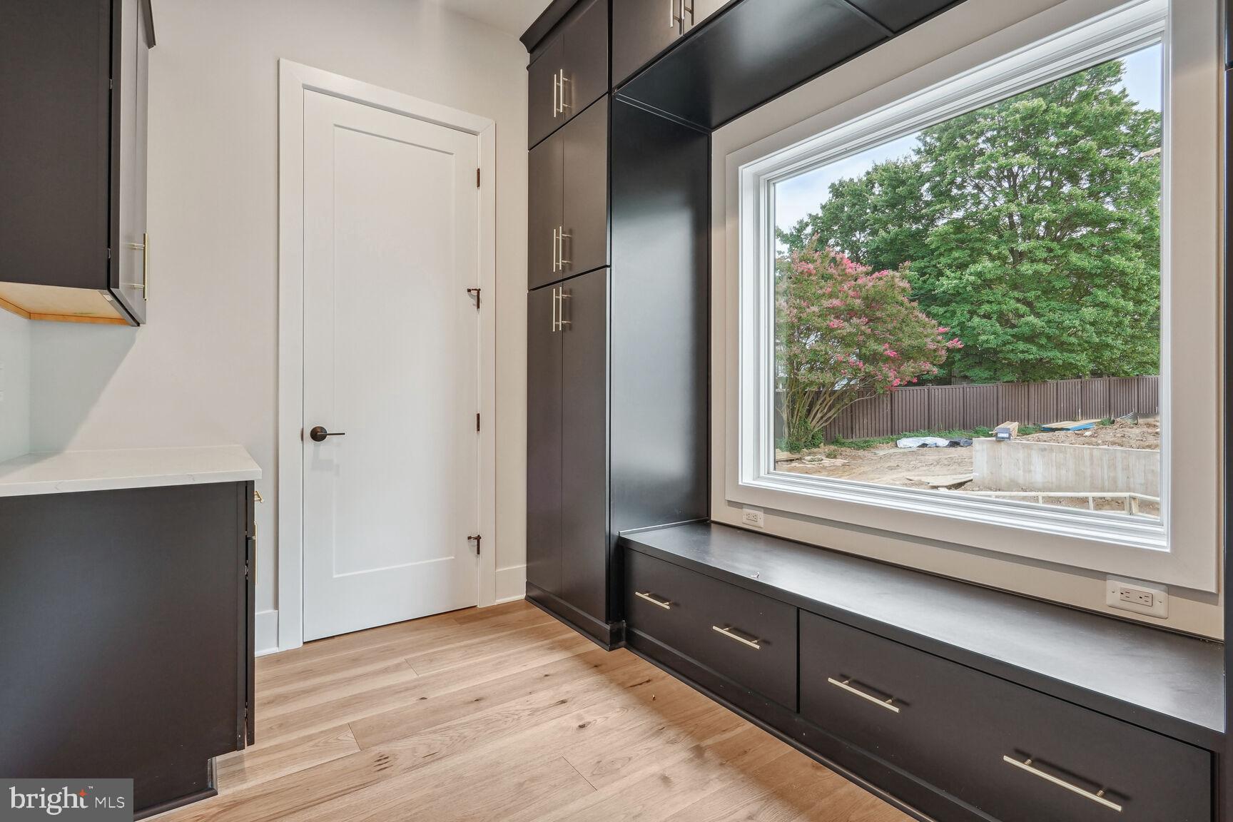 AMALYN - Residential