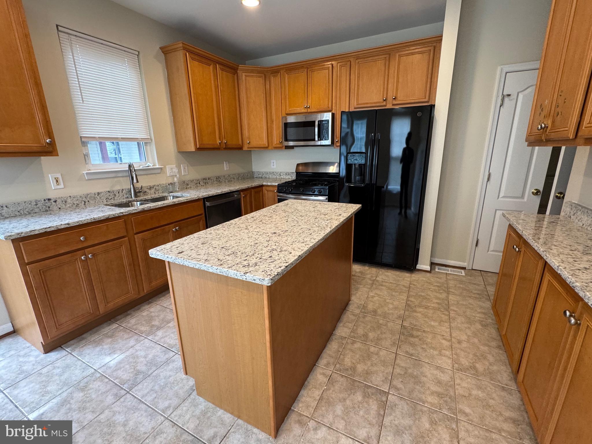 ENCLAVE AT SEVEN OAKS - Residential Lease