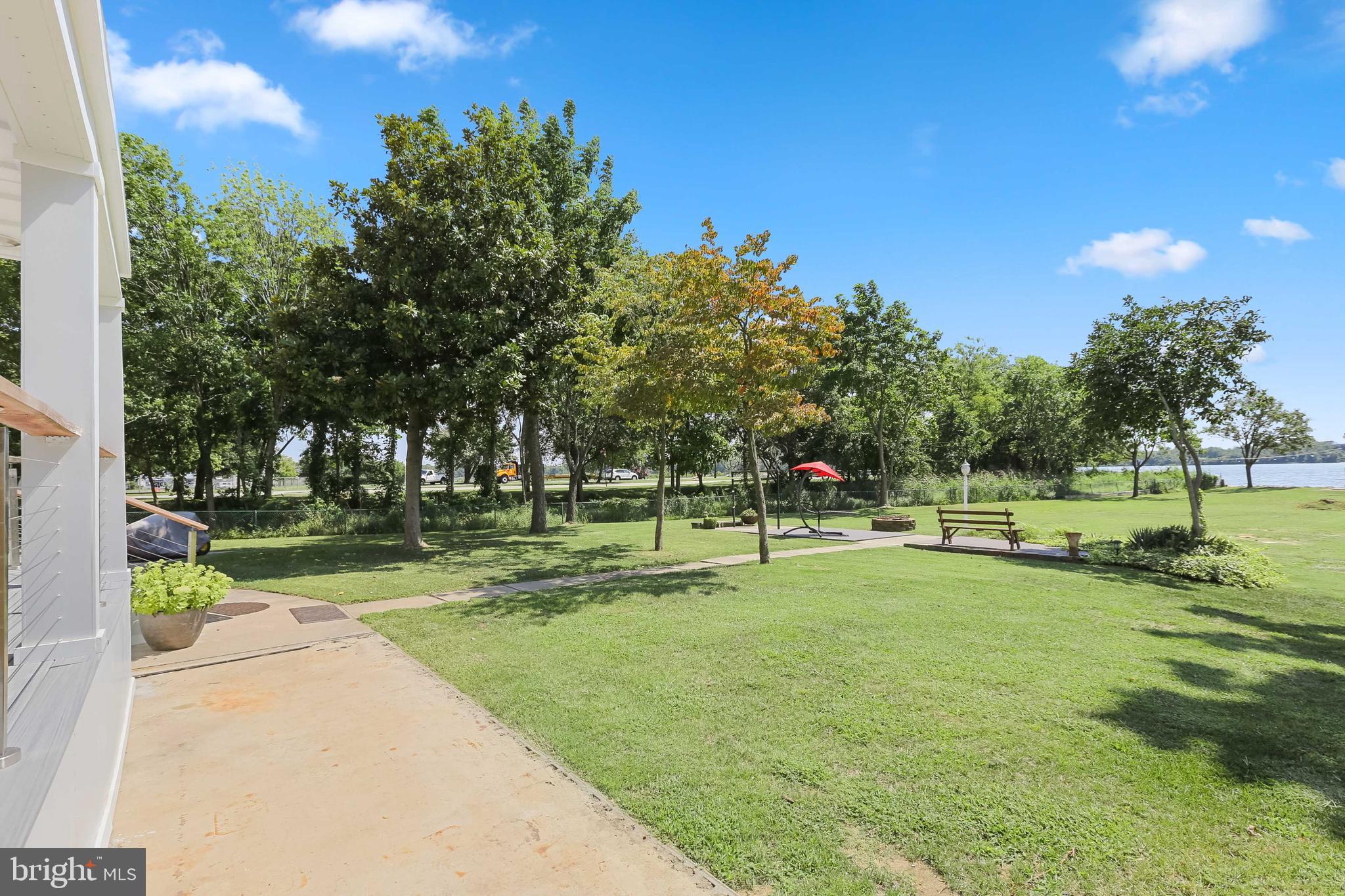 MURRAY POINT - Residential