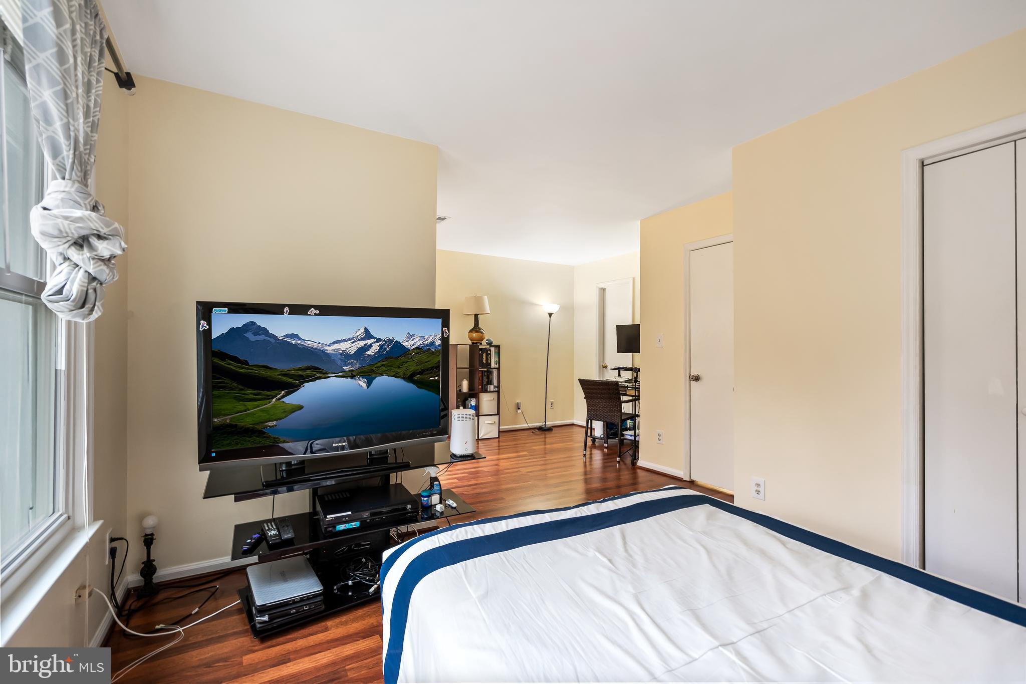 SUNSET RIDGE - Residential