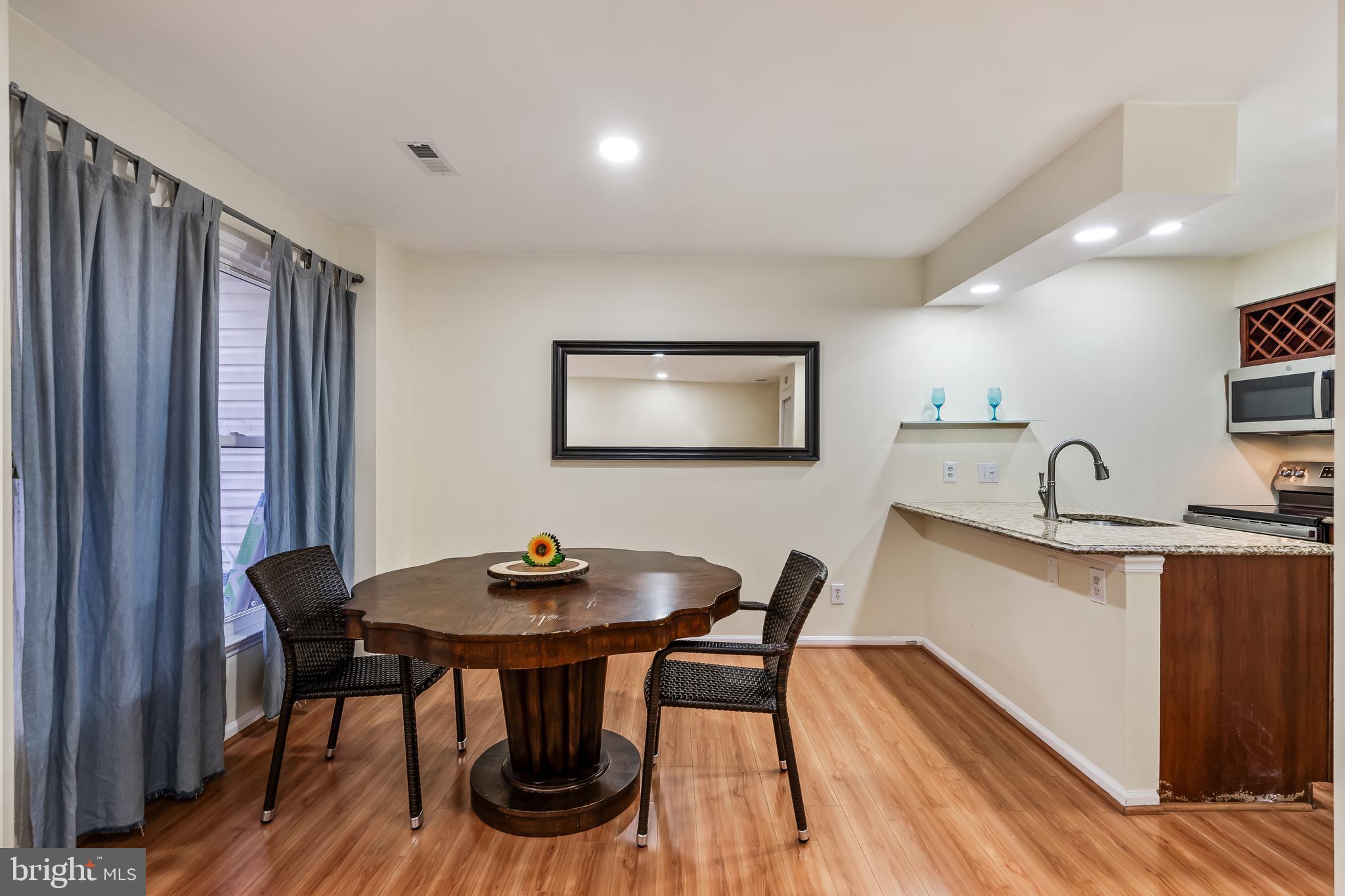 SUNSET RIDGE - Residential