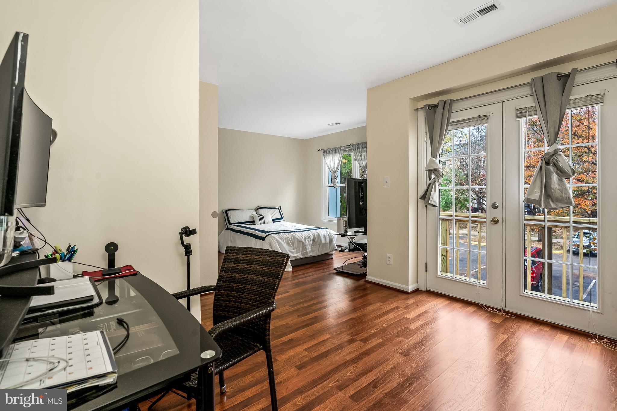 SUNSET RIDGE - Residential