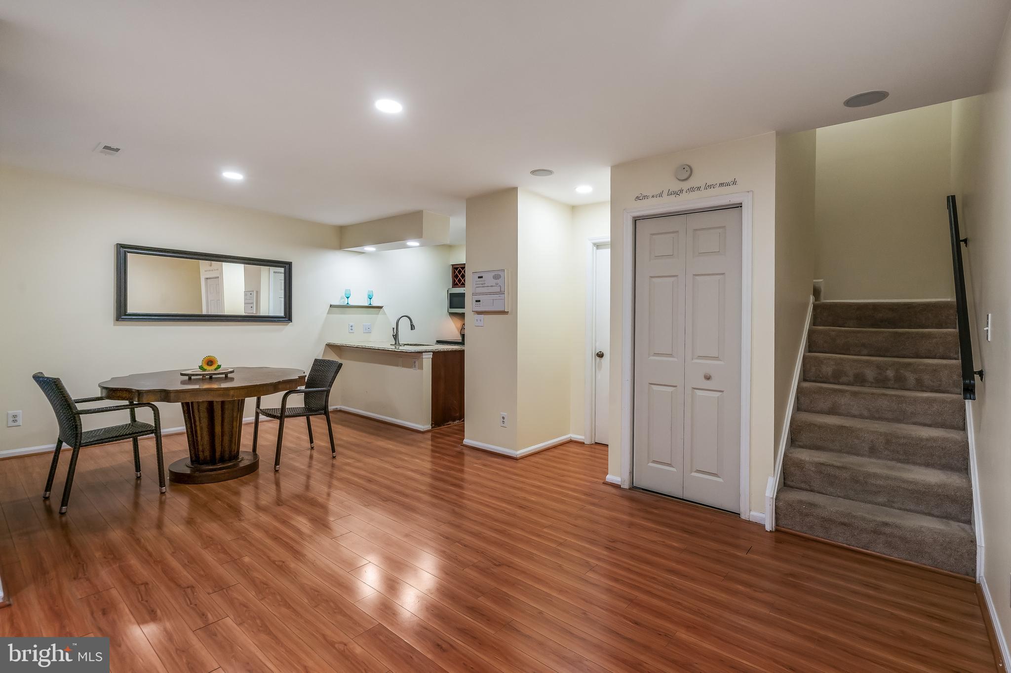 SUNSET RIDGE - Residential