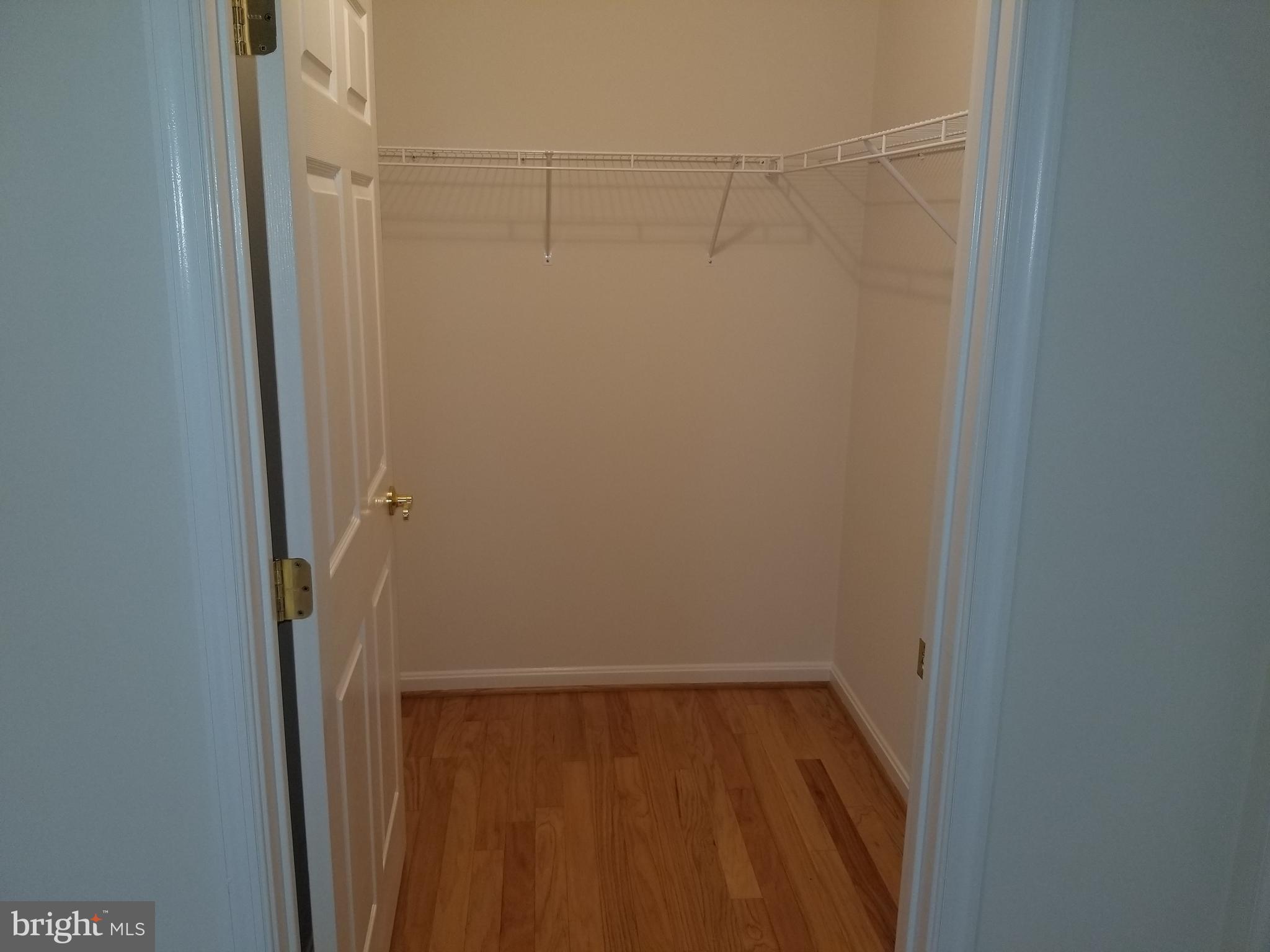 GOLDEN VIEW - Residential