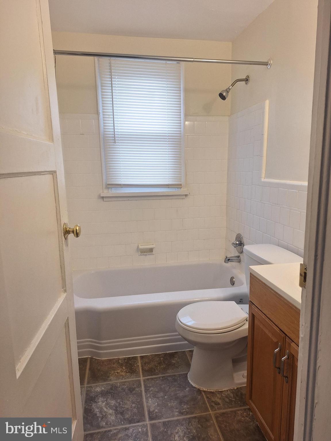 GOVANS - Residential Lease
