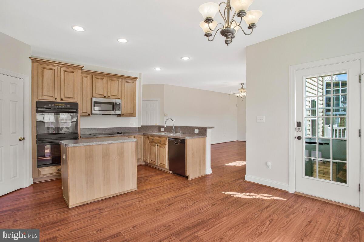 ACADEMY HILLS - Residential