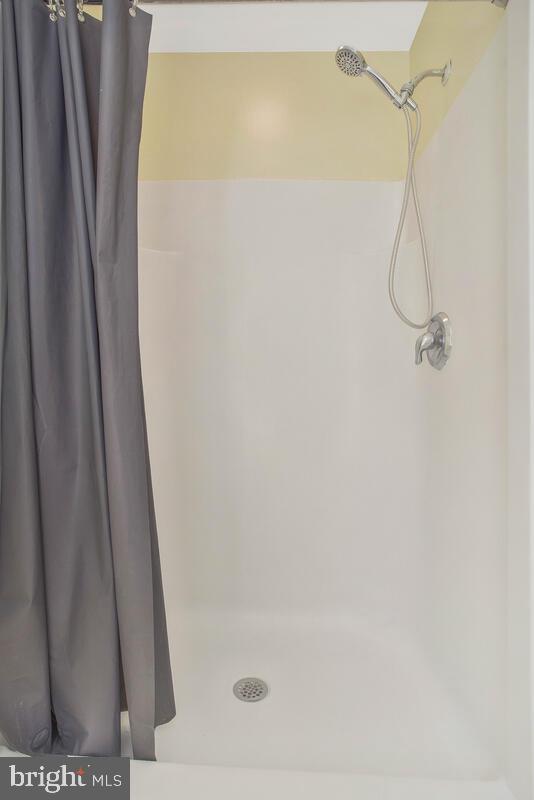 ACADEMY HILLS - Residential