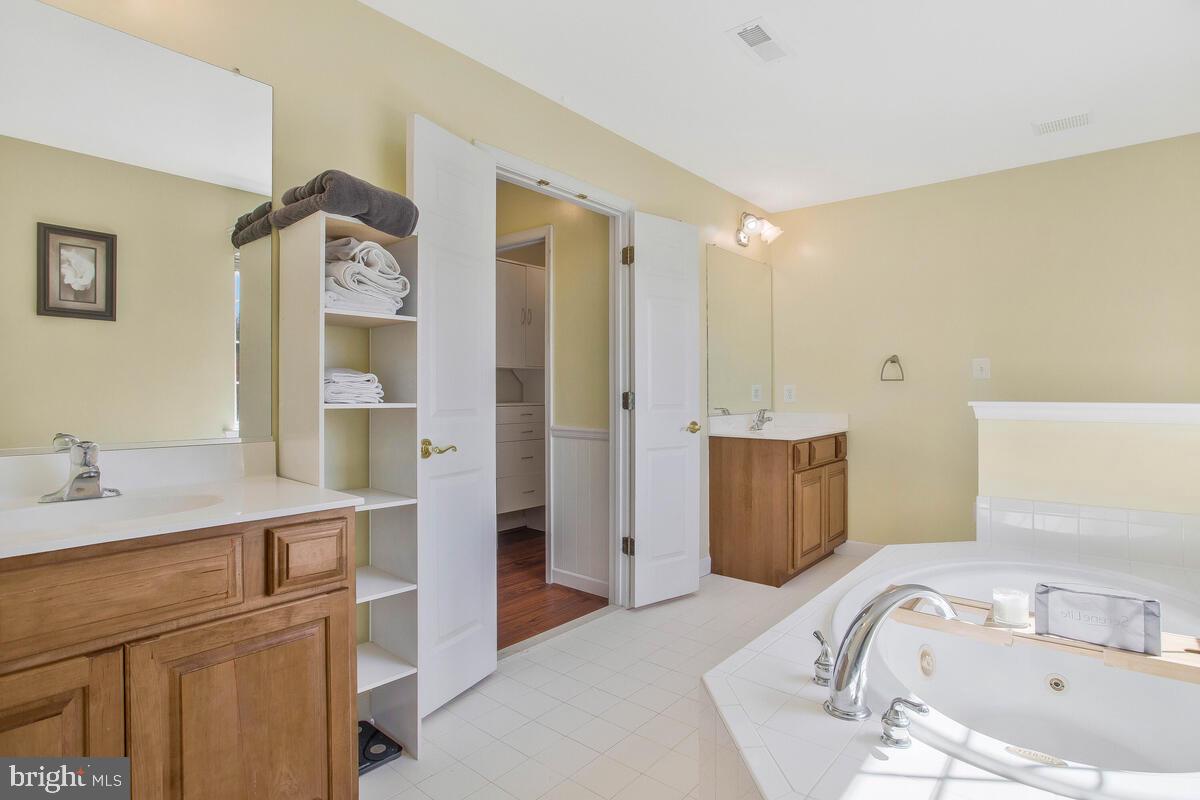 ACADEMY HILLS - Residential