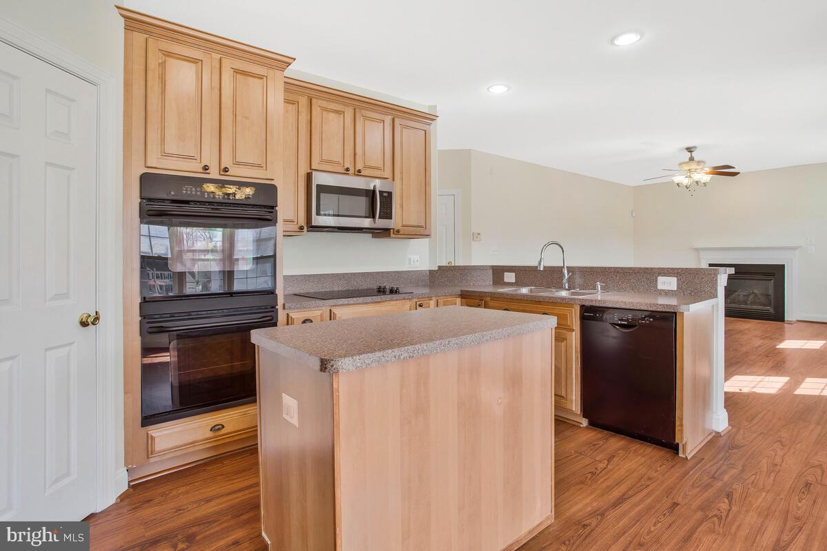 ACADEMY HILLS - Residential