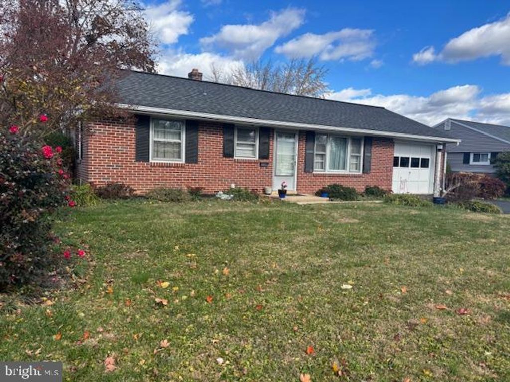 Photo of 1799 Heritage Avenue, LANCASTER, PA 17603 (MLS # PALA2079556)