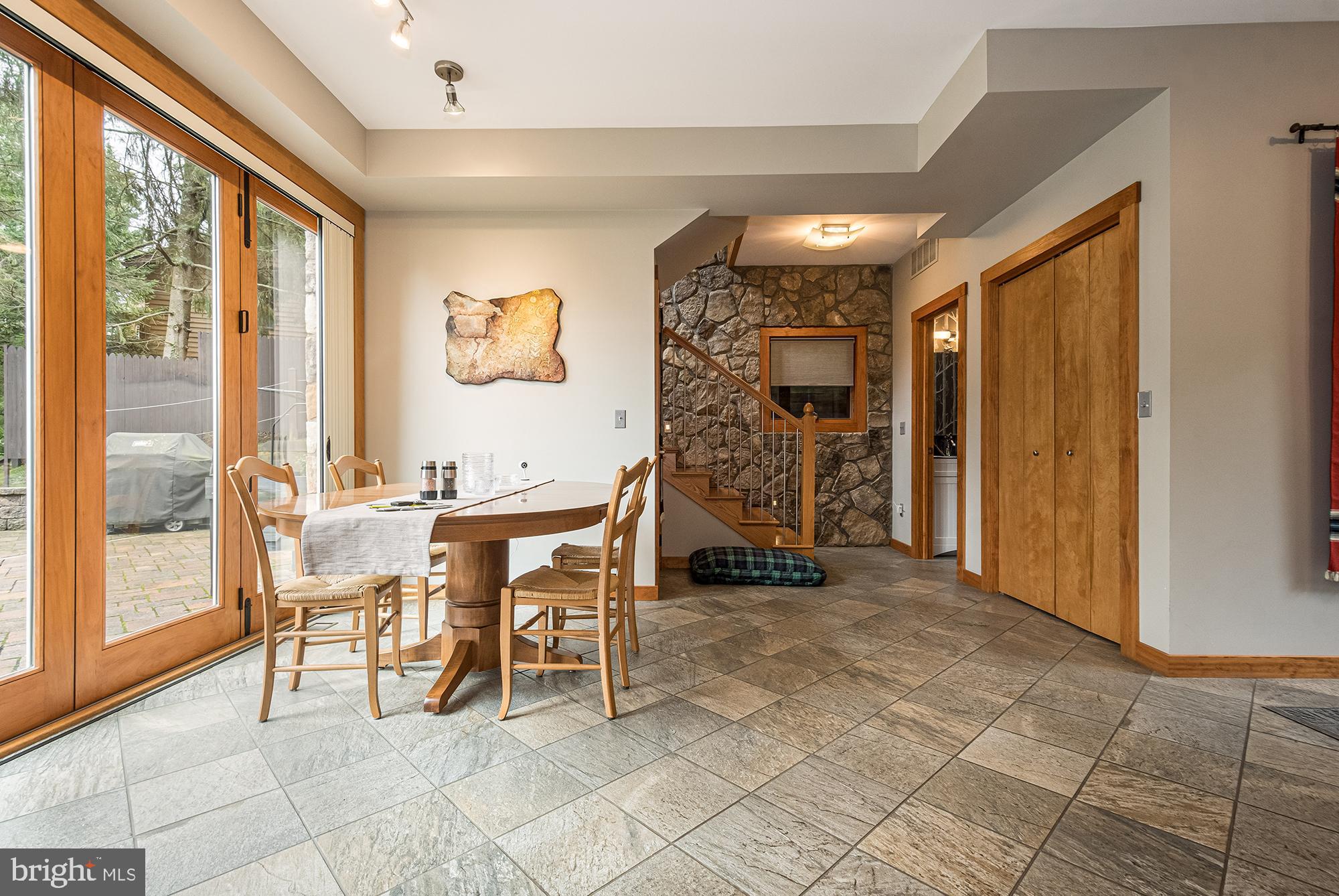 OAKLAND - Residential