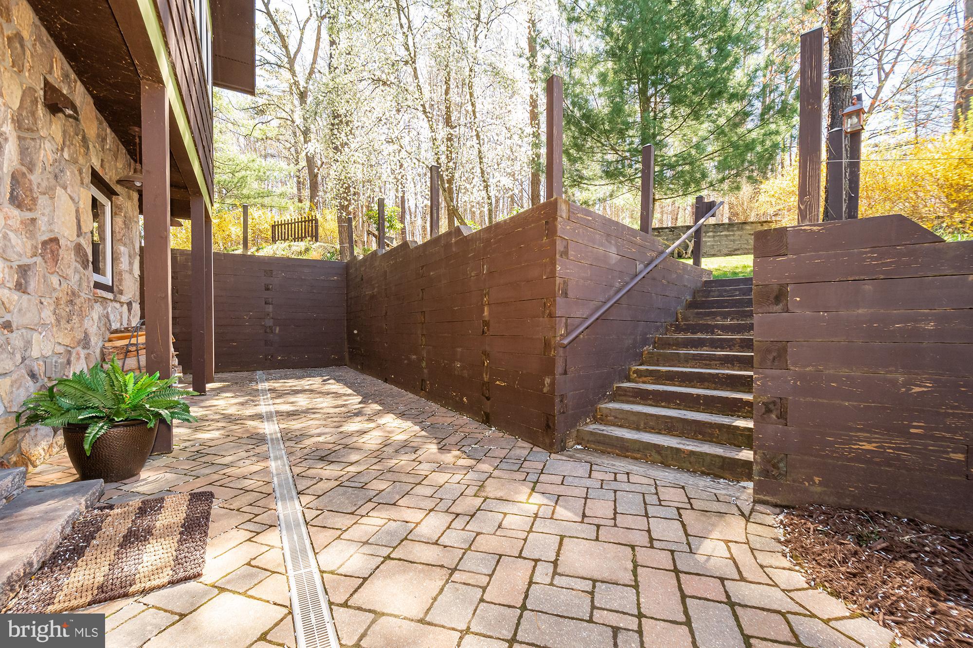 OAKLAND - Residential