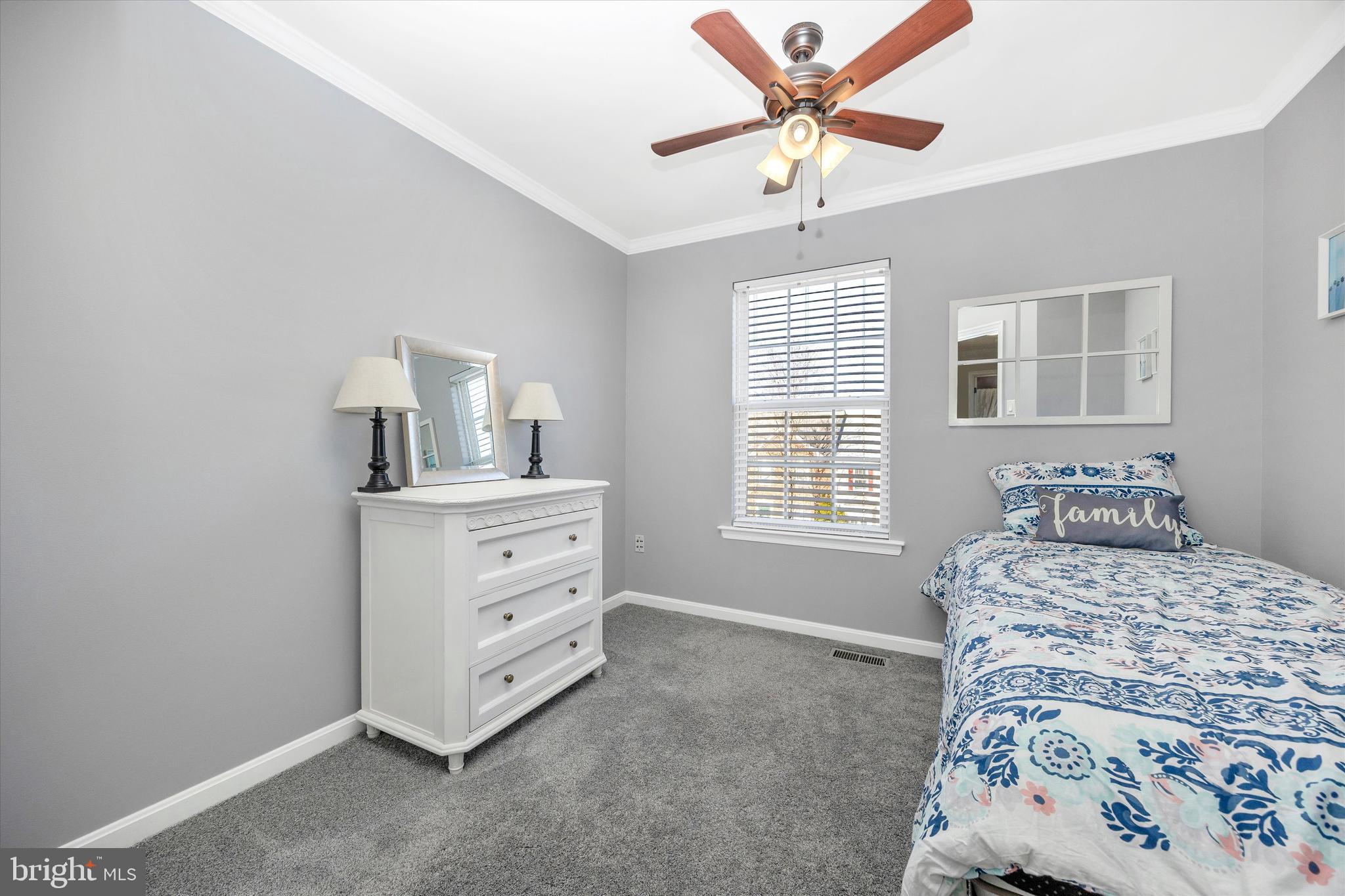 TWIN ARCH CROSSING - Residential