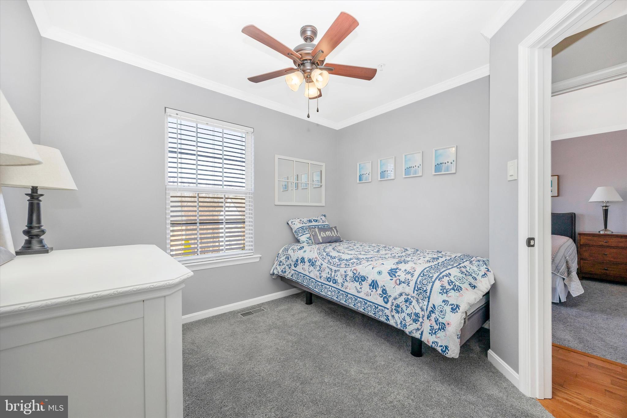 TWIN ARCH CROSSING - Residential